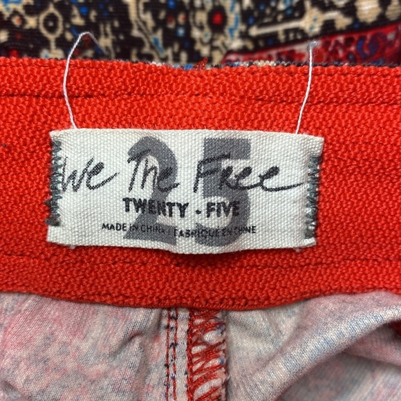 We the free flare leg corduroy patterned pants size 25 - Picture 6 of 8